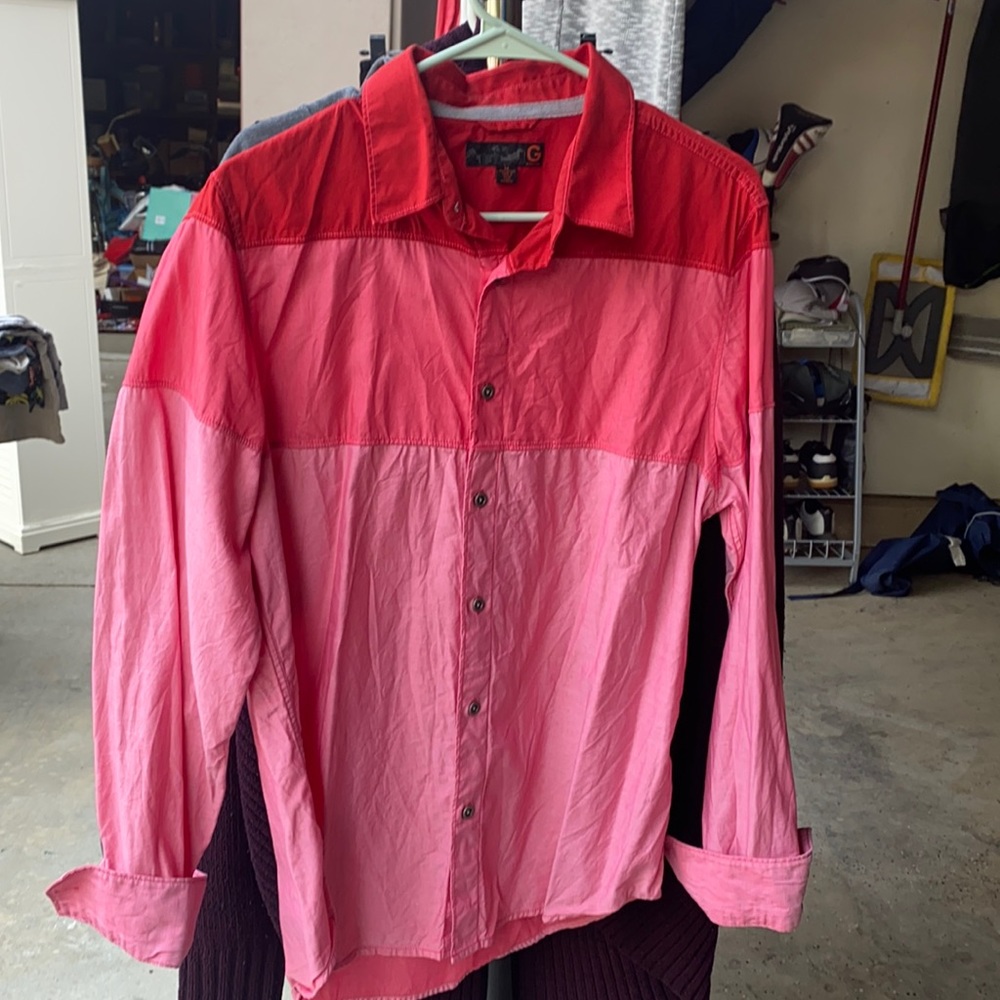 G by Guess stylish men’s hombre red button up